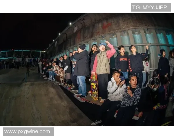 滑板文化的碰撞与融合：深入解析上海滑板队的战术与风格